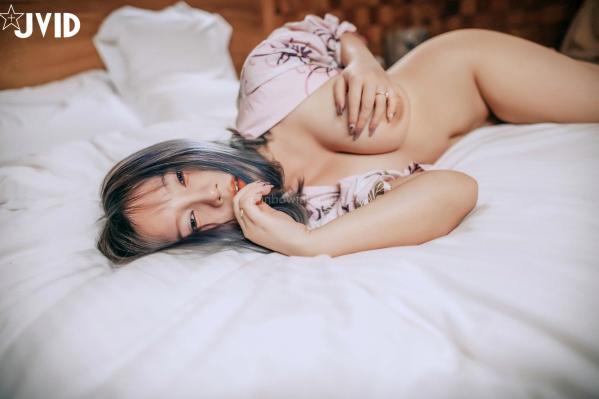    JVID-乐乐-于心-毕业庆祝温泉之夜-学妹制服诱惑-超大尺度私房写真-激情互动福利合集第142张图片