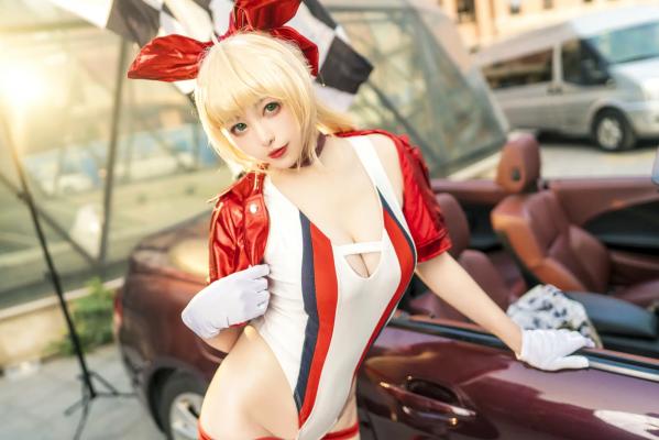    樱岛嗷一 - FGO赛车女郎与性感兔女郎Cosplay私房大尺度写真[46P]第9张图片