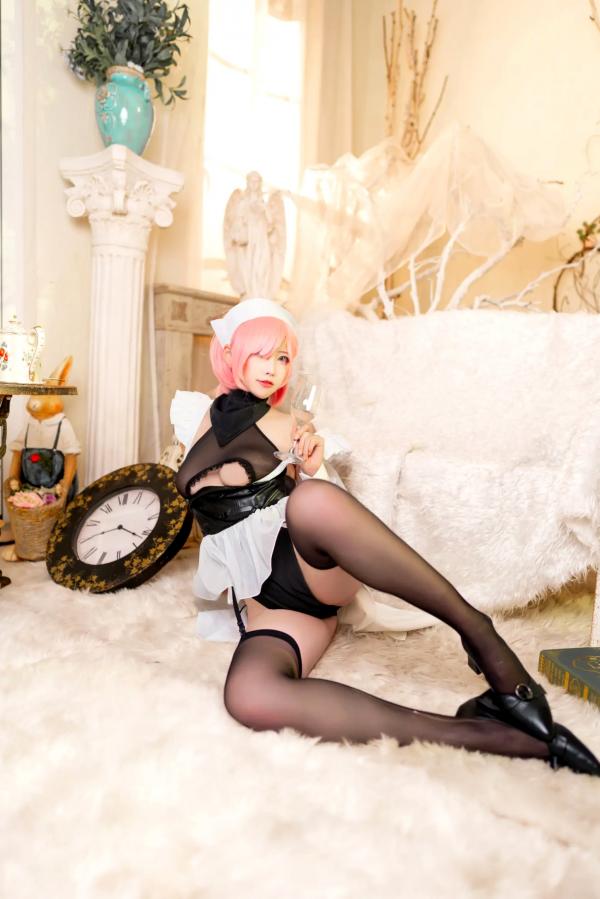    樱岛嗷一 - FGO赛车女郎与性感兔女郎Cosplay私房大尺度写真[46P]第27张图片