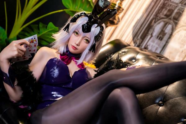    樱岛嗷一 - FGO赛车女郎与性感兔女郎Cosplay私房大尺度写真[46P]第33张图片