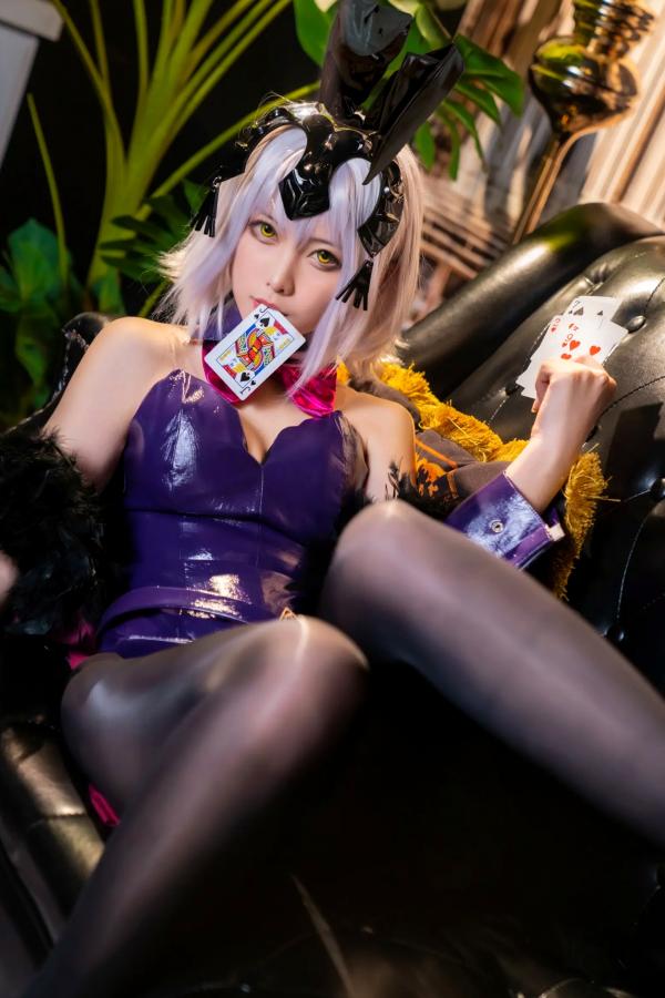    樱岛嗷一 - FGO赛车女郎与性感兔女郎Cosplay私房大尺度写真[46P]第34张图片