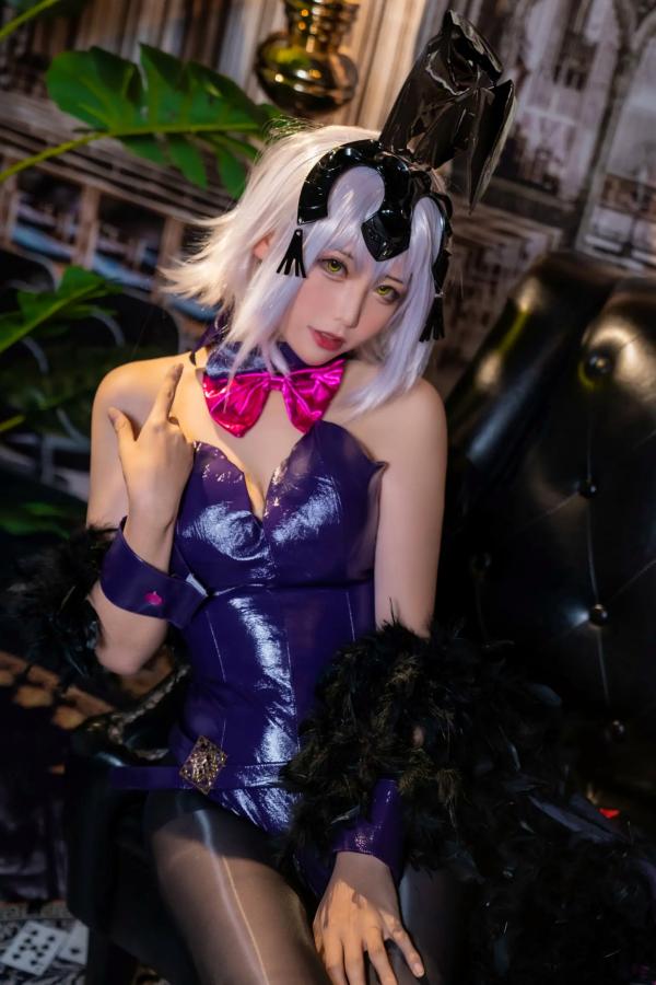    樱岛嗷一 - FGO赛车女郎与性感兔女郎Cosplay私房大尺度写真[46P]第38张图片
