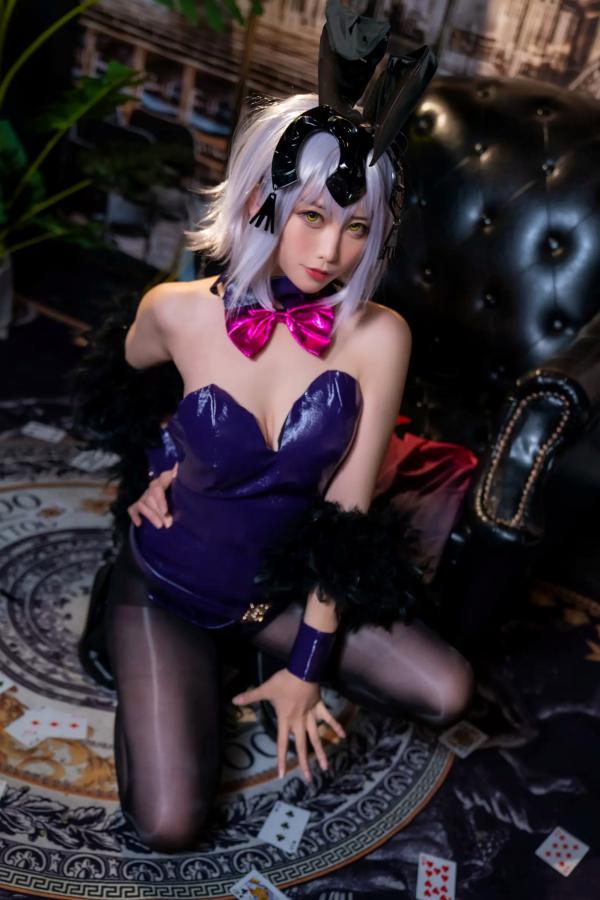    樱岛嗷一 - FGO赛车女郎与性感兔女郎Cosplay私房大尺度写真[46P]第40张图片