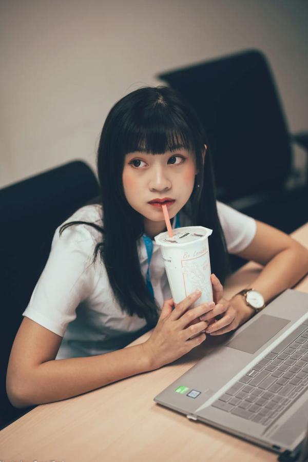    若颖 - Office lady 精选职场制服写真，知性气质诱惑，完美展现职场女神风采 [122P]第4张图片
