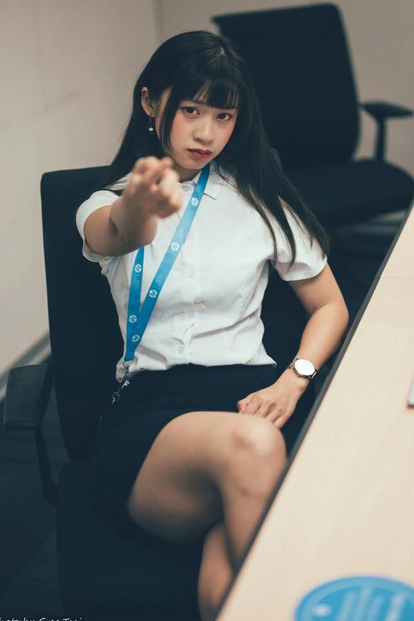    若颖 - Office lady 精选职场制服写真，知性气质诱惑，完美展现职场女神风采 [122P]第10张图片