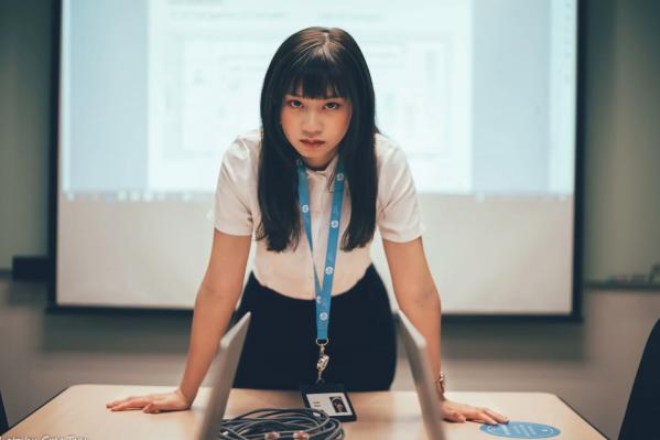    若颖 - Office lady 精选职场制服写真，知性气质诱惑，完美展现职场女神风采 [122P]第19张图片