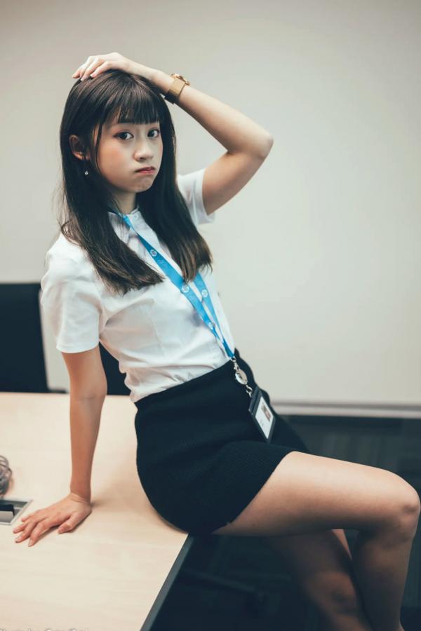    若颖 - Office lady 精选职场制服写真，知性气质诱惑，完美展现职场女神风采 [122P]第26张图片