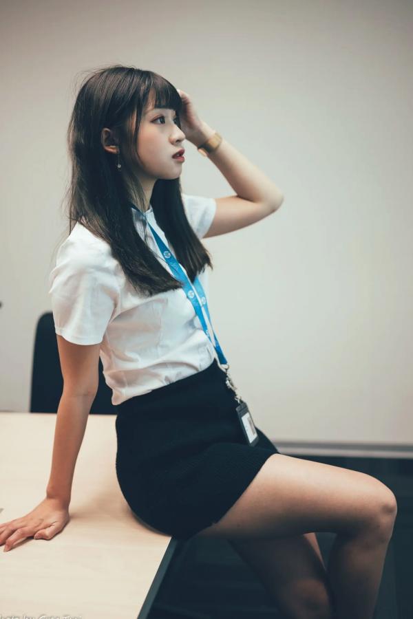    若颖 - Office lady 精选职场制服写真，知性气质诱惑，完美展现职场女神风采 [122P]第27张图片