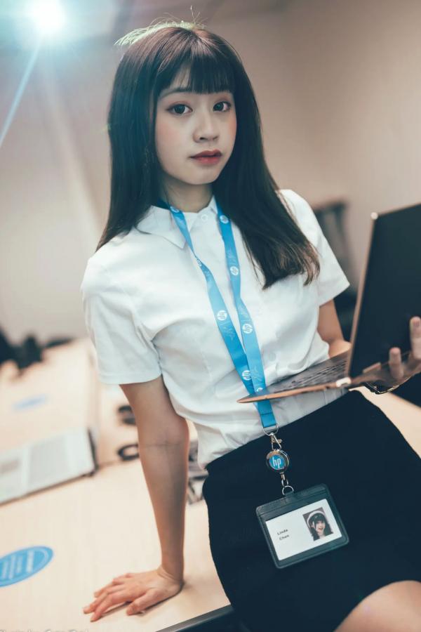    若颖 - Office lady 精选职场制服写真，知性气质诱惑，完美展现职场女神风采 [122P]第32张图片