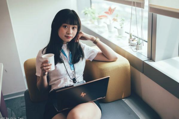    若颖 - Office lady 精选职场制服写真，知性气质诱惑，完美展现职场女神风采 [122P]第43张图片