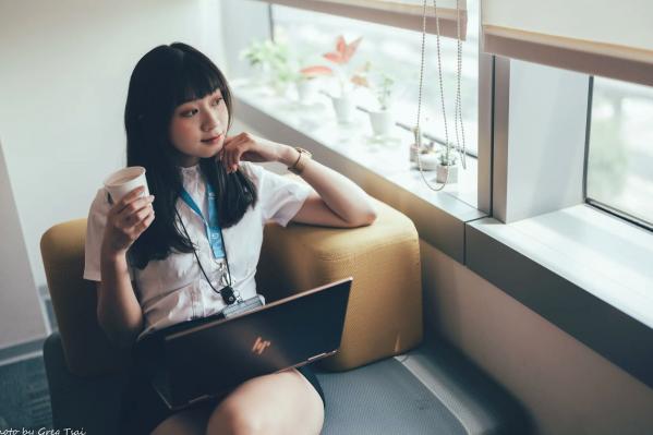    若颖 - Office lady 精选职场制服写真，知性气质诱惑，完美展现职场女神风采 [122P]第44张图片