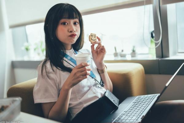    若颖 - Office lady 精选职场制服写真，知性气质诱惑，完美展现职场女神风采 [122P]第48张图片