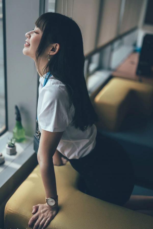    若颖 - Office lady 精选职场制服写真，知性气质诱惑，完美展现职场女神风采 [122P]第58张图片