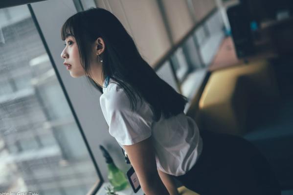    若颖 - Office lady 精选职场制服写真，知性气质诱惑，完美展现职场女神风采 [122P]第61张图片