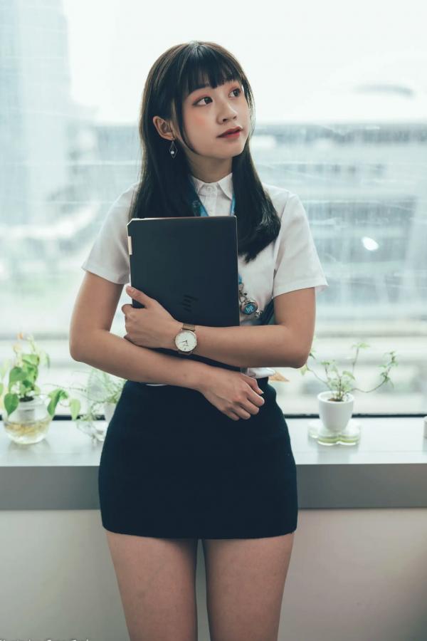    若颖 - Office lady 精选职场制服写真，知性气质诱惑，完美展现职场女神风采 [122P]第70张图片
