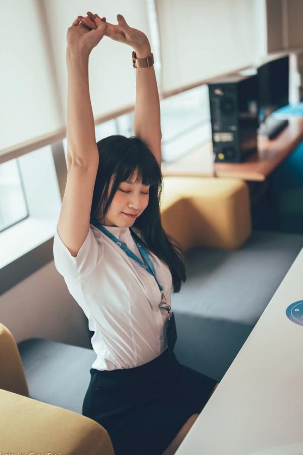    若颖 - Office lady 精选职场制服写真，知性气质诱惑，完美展现职场女神风采 [122P]第102张图片