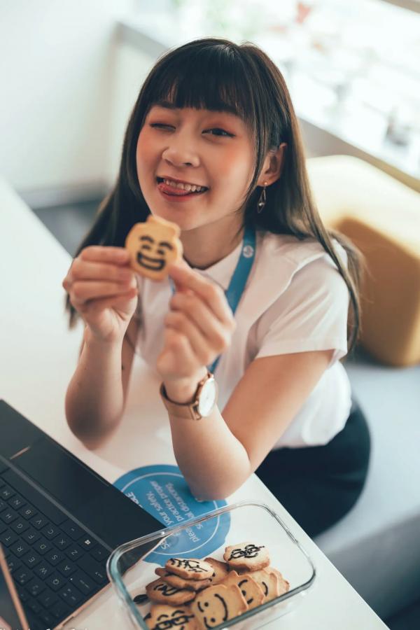    若颖 - Office lady 精选职场制服写真，知性气质诱惑，完美展现职场女神风采 [122P]第105张图片