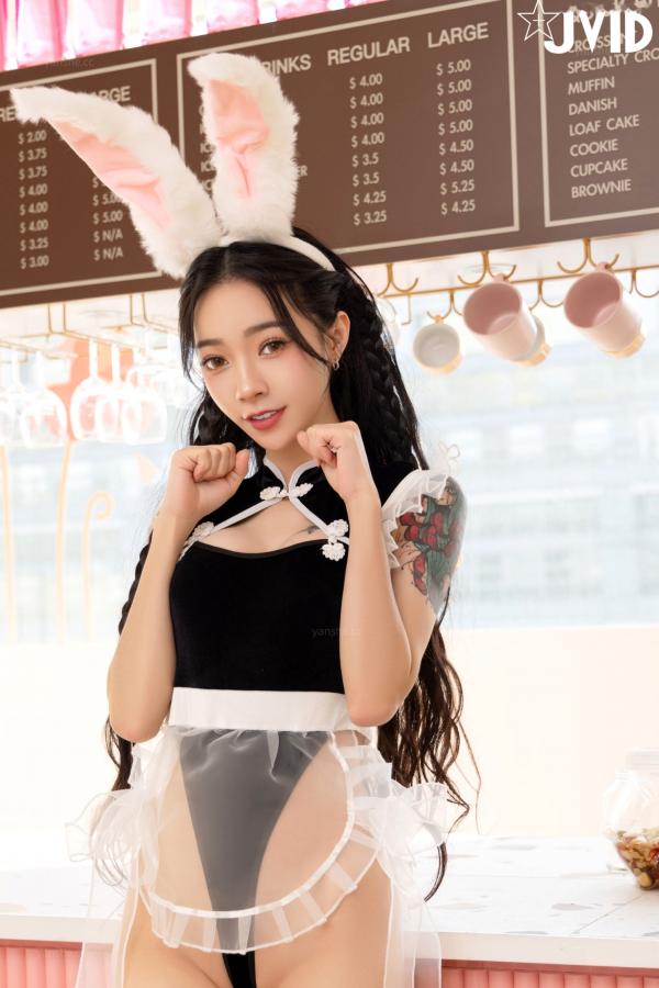    JVID-飘飘-可爱兔女郎极上ご奉仕-性感角色扮演-完全主观视角-咖啡厅制服诱惑-2023.01.20第24张图片