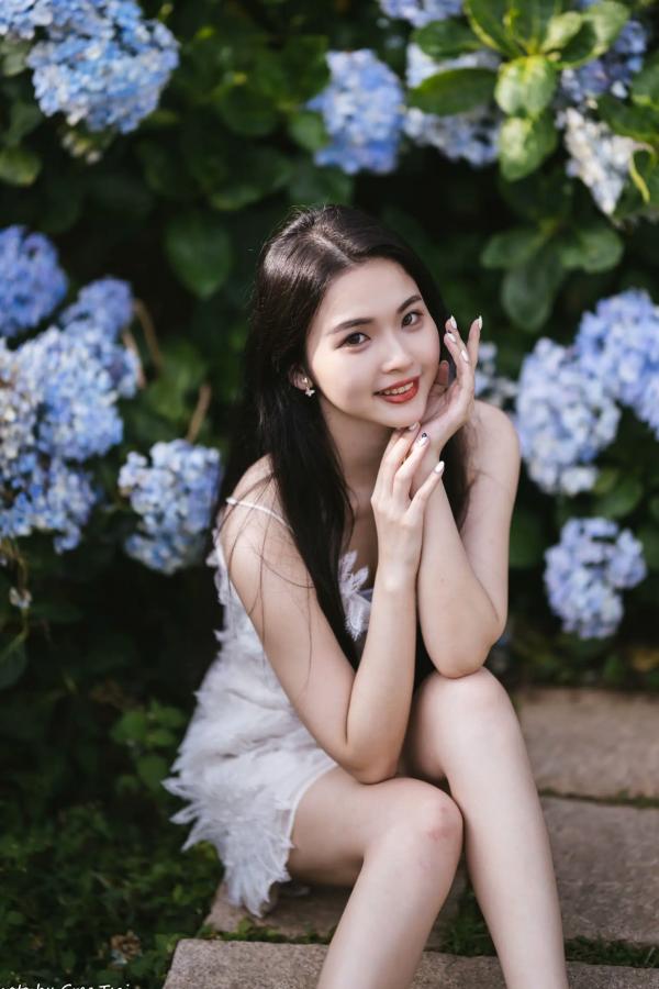   米浆 - 清新唯美绣球花丛女神写真，治愈系甜美户外花园私房照第56张图片