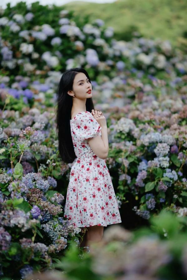    米浆 - 清新唯美绣球花丛女神写真，治愈系甜美户外花园私房照第74张图片
