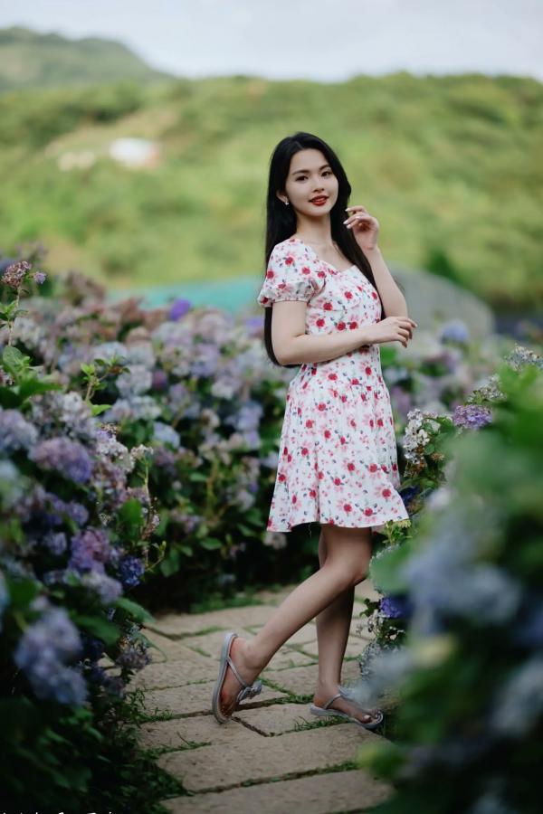    米浆 - 清新唯美绣球花丛女神写真，治愈系甜美户外花园私房照第75张图片