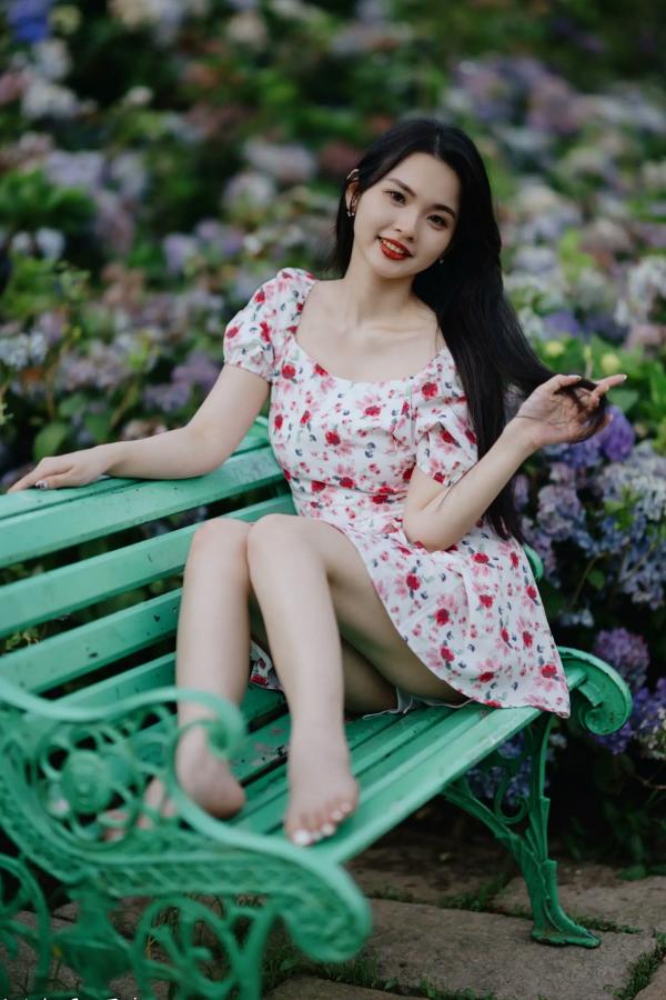    米浆 - 清新唯美绣球花丛女神写真，治愈系甜美户外花园私房照第82张图片