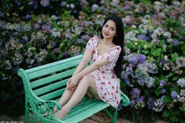    米浆 - 清新唯美绣球花丛女神写真，治愈系甜美户外花园私房照第83张图片