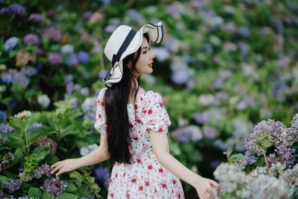   米浆 - 清新唯美绣球花丛女神写真，治愈系甜美户外花园私房照第90张图片