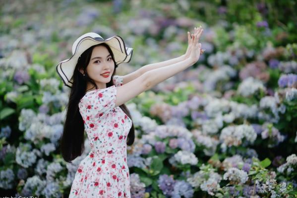    米浆 - 清新唯美绣球花丛女神写真，治愈系甜美户外花园私房照第95张图片