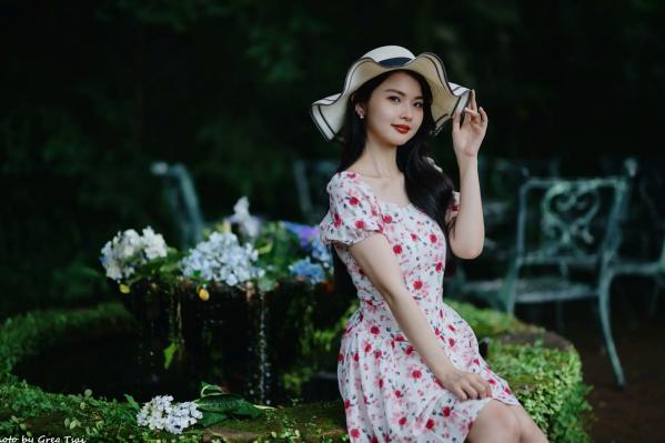    米浆 - 清新唯美绣球花丛女神写真，治愈系甜美户外花园私房照第104张图片