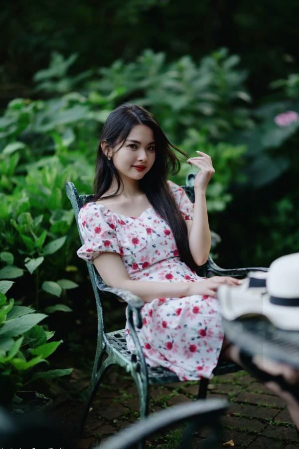    米浆 - 清新唯美绣球花丛女神写真，治愈系甜美户外花园私房照第112张图片
