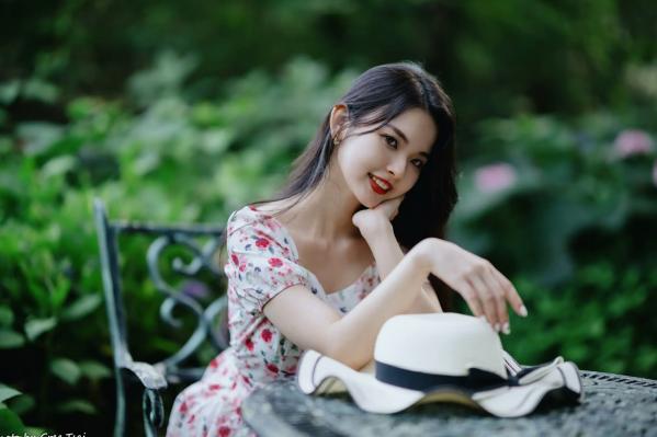    米浆 - 清新唯美绣球花丛女神写真，治愈系甜美户外花园私房照第114张图片