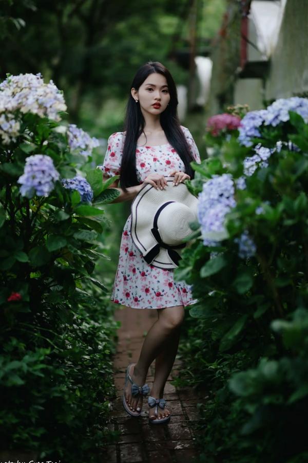    米浆 - 清新唯美绣球花丛女神写真，治愈系甜美户外花园私房照第120张图片