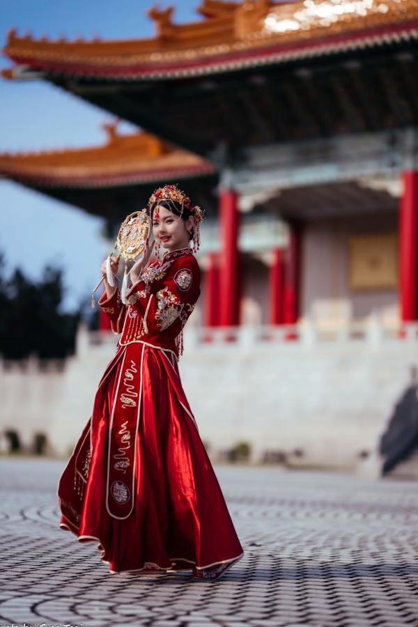    米浆 - 古典优雅秀禾服新娘写真，唯美樱花古风摄影 [67P]第11张图片