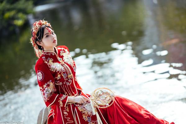    米浆 - 古典优雅秀禾服新娘写真，唯美樱花古风摄影 [67P]第21张图片