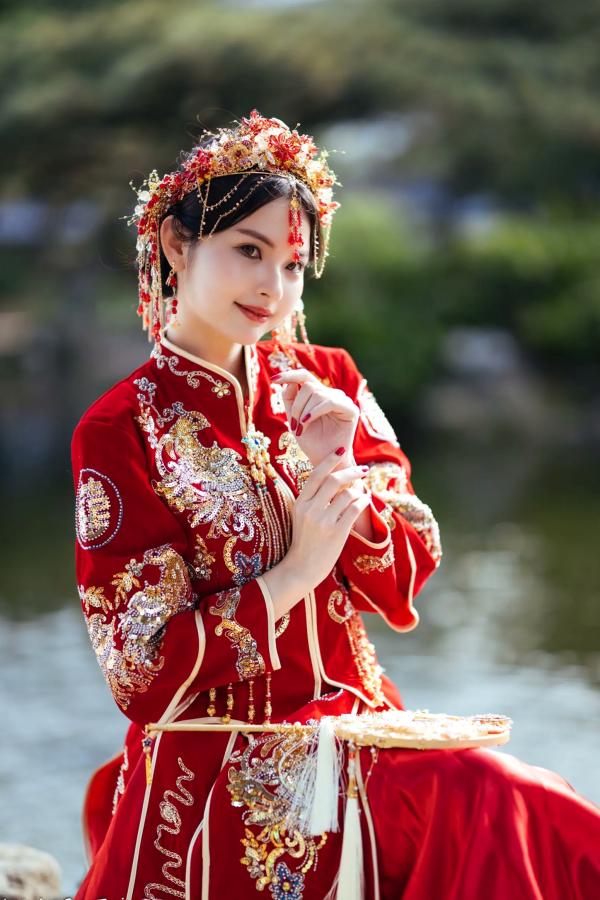    米浆 - 古典优雅秀禾服新娘写真，唯美樱花古风摄影 [67P]第24张图片