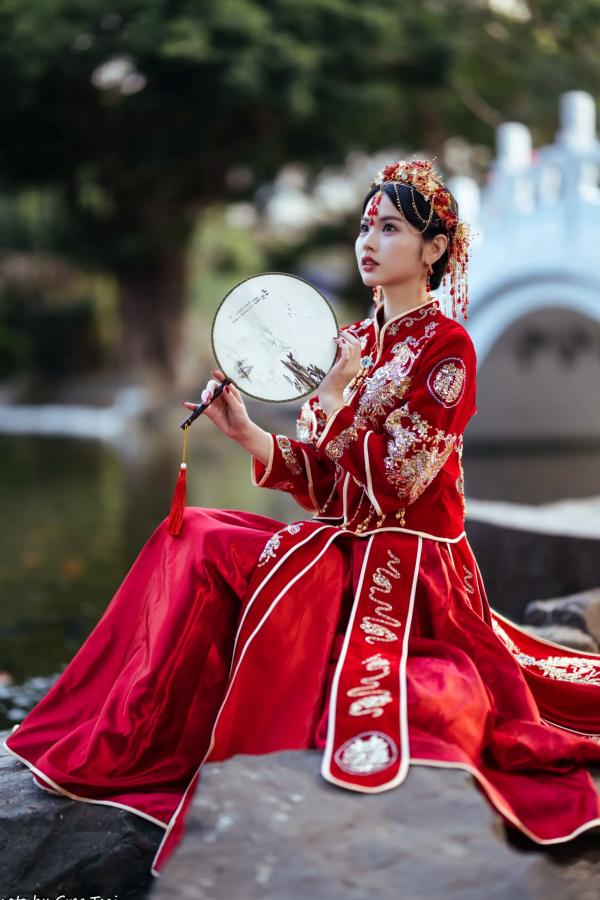    米浆 - 古典优雅秀禾服新娘写真，唯美樱花古风摄影 [67P]第31张图片