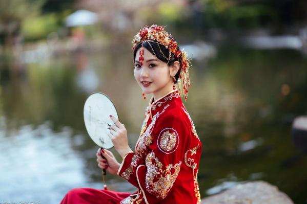    米浆 - 古典优雅秀禾服新娘写真，唯美樱花古风摄影 [67P]第32张图片