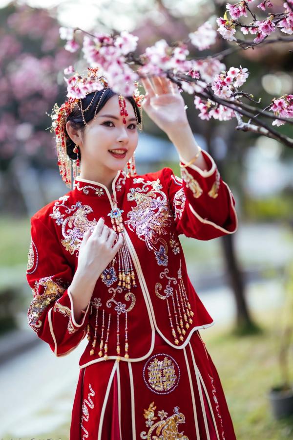    米浆 - 古典优雅秀禾服新娘写真，唯美樱花古风摄影 [67P]第38张图片