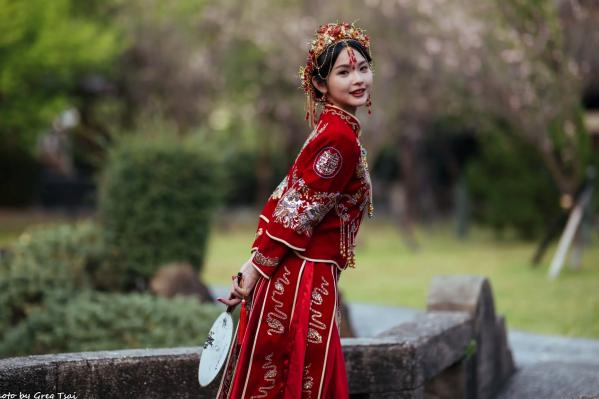    米浆 - 古典优雅秀禾服新娘写真，唯美樱花古风摄影 [67P]第43张图片