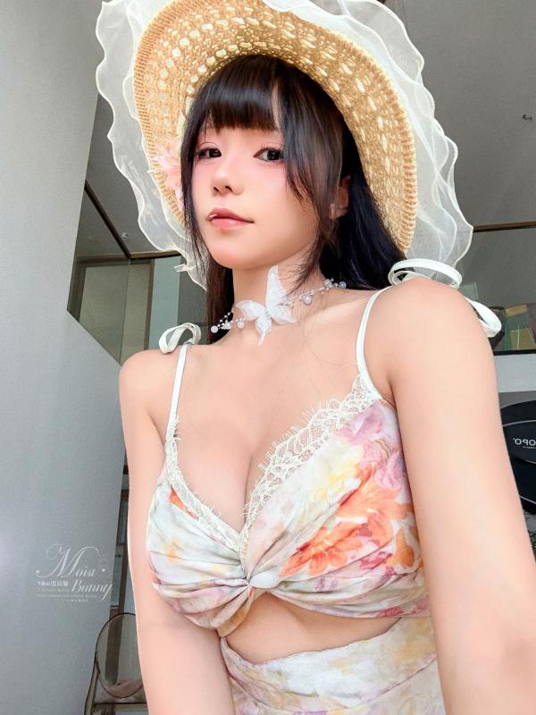    咬一口兔娘 - 粉红假日海边比基尼私房写真，极致纯欲风情展现火辣身材与迷人美腿，童颜巨乳女神绝美诱惑大片 [97P]第80张图片