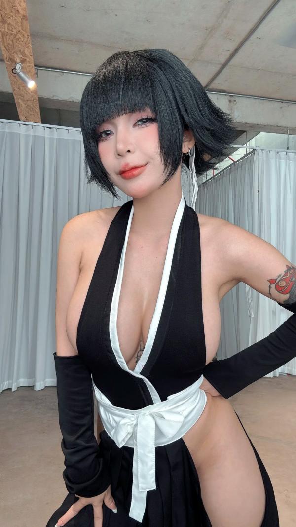    Umeko J死神碎蜂Cosplay大尺度私房照，二次元极致诱惑惊艳演绎[120P]第91张图片