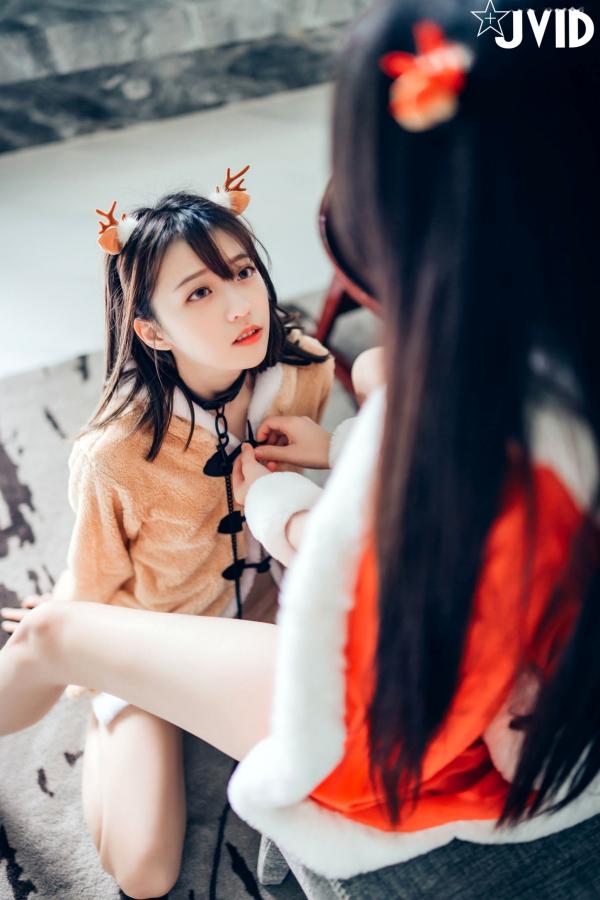    JVID-飘飘与妍妍：巨乳圣诞女神与她的麋鹿宠物，浴室私房互动大尺度写真（2019.11.06）第14张图片