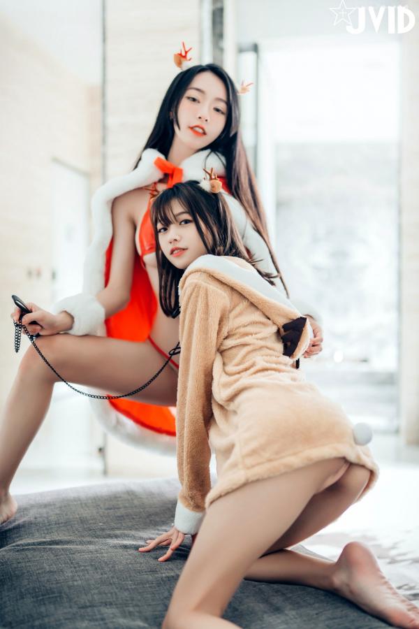    JVID-飘飘与妍妍：巨乳圣诞女神与她的麋鹿宠物，浴室私房互动大尺度写真（2019.11.06）第24张图片