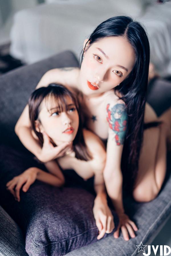    JVID-飘飘与妍妍：巨乳圣诞女神与她的麋鹿宠物，浴室私房互动大尺度写真（2019.11.06）第149张图片