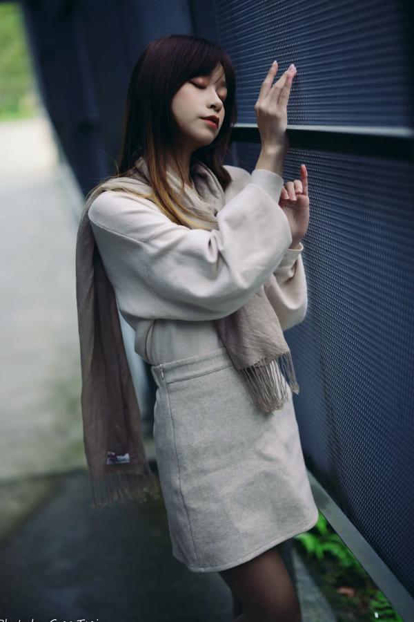    畊畊 - 茶厂复古唯美写实，清新气质女神户外治愈系人像摄影 [143P]第58张图片