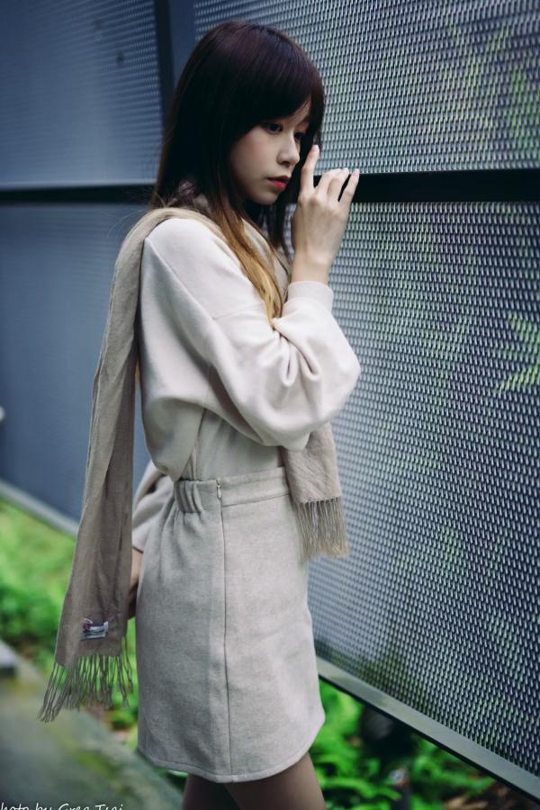    畊畊 - 茶厂复古唯美写实，清新气质女神户外治愈系人像摄影 [143P]第60张图片