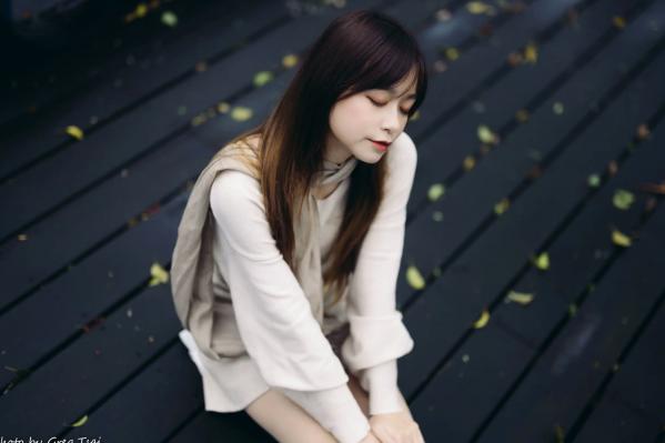    畊畊 - 茶厂复古唯美写实，清新气质女神户外治愈系人像摄影 [143P]第87张图片