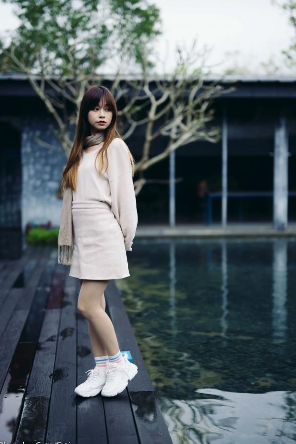    畊畊 - 茶厂复古唯美写实，清新气质女神户外治愈系人像摄影 [143P]第118张图片
