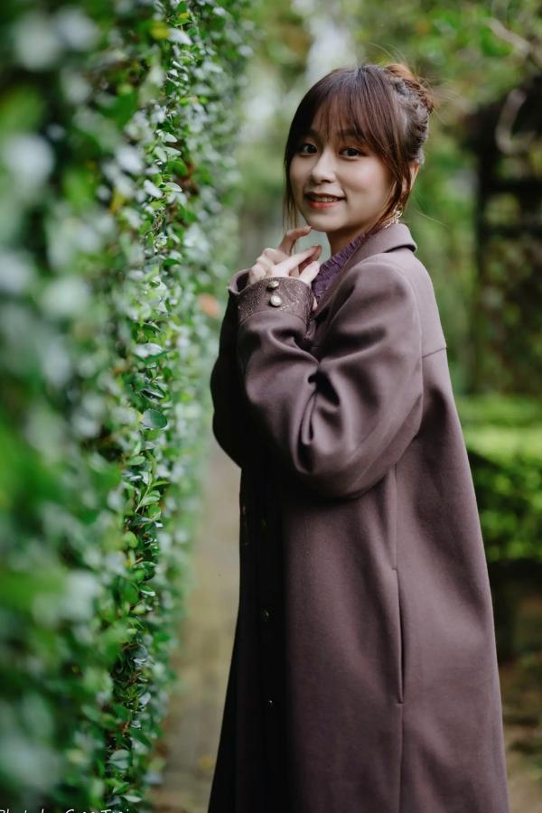    畊畊 - 花园清新私房写真，文艺森系户外人像，气质女神优雅穿搭 [142P]第14张图片